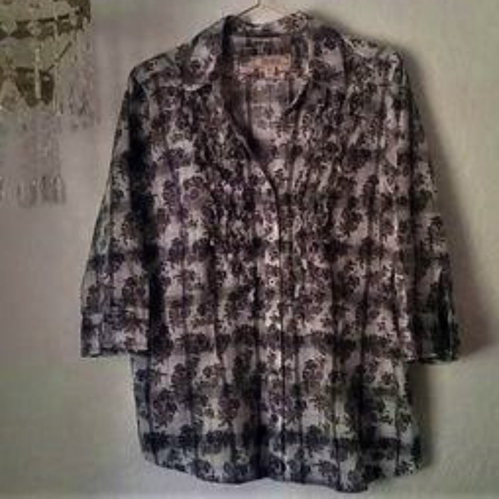Decree Ruffled Western Floral with Silver Threaded Shirt SZ XXL